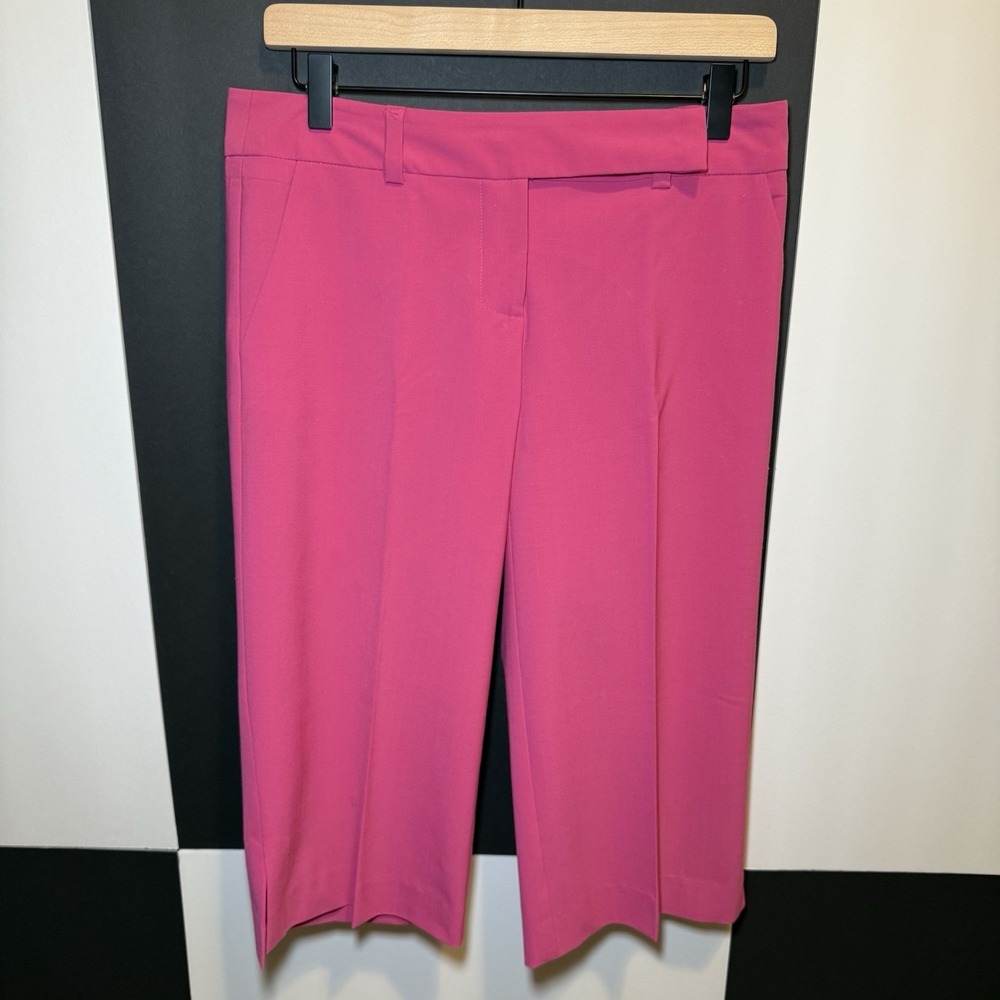 Trina Turk Bright Pink Bermuda Capri Pants Women's Size 4– Chic Summer Style